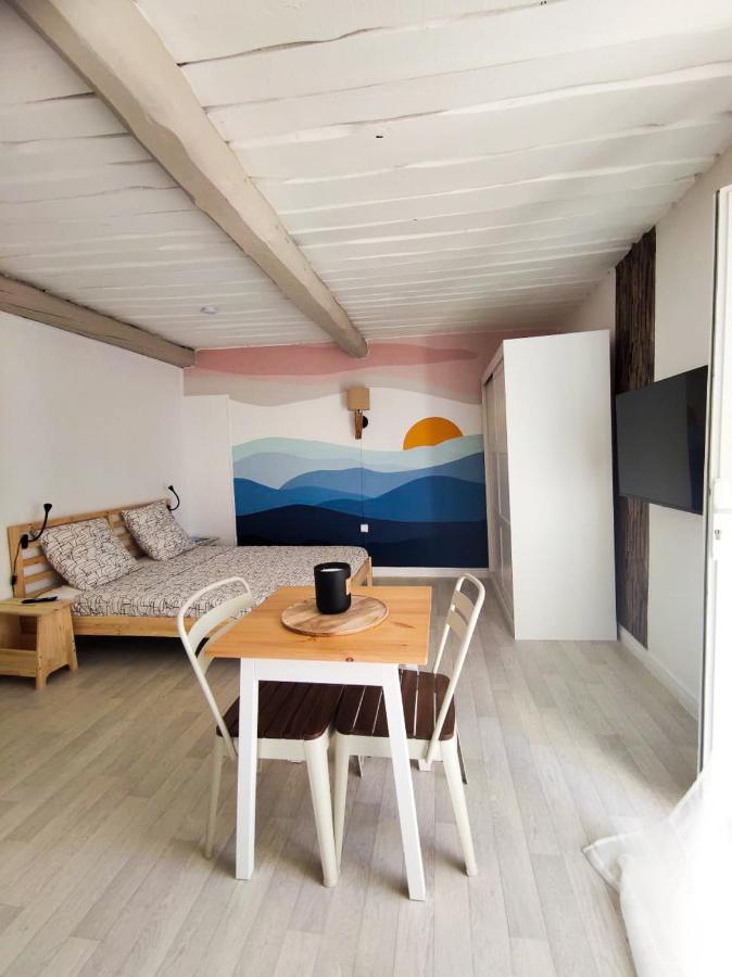 Grand Studio & Terrasse Privee Єр Екстер'єр фото